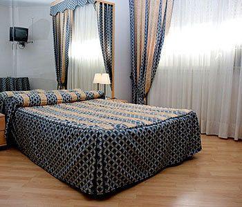 Apartments Europa Barcelona Ngoại thất bức ảnh